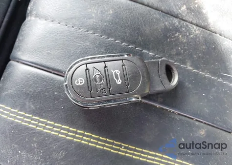 2023 Mini Convertible Cooper S z USA, uszkodzony, nr VIN WMW43DL04P3P73815